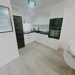 מלון 4 Perly *