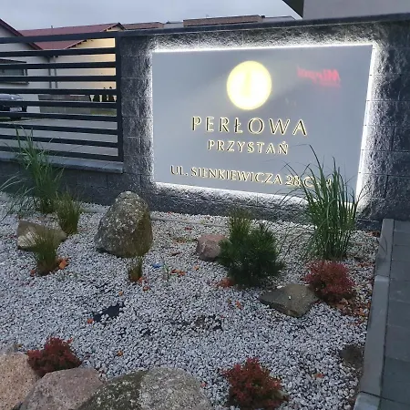 4 Perly Hotel *