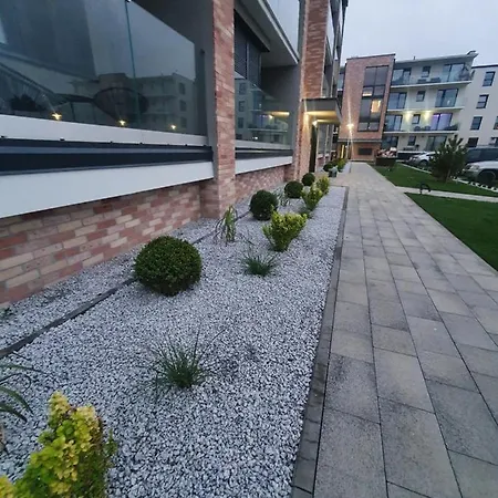 4 Perly Apartment